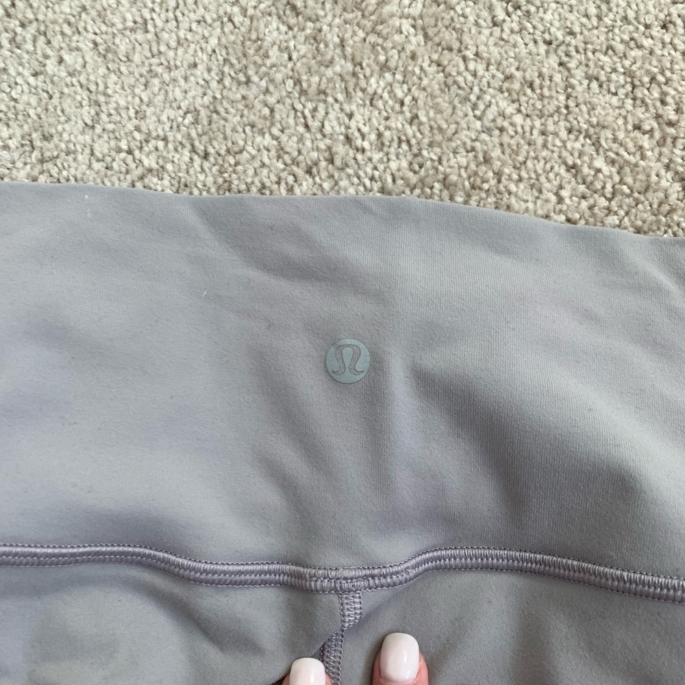 Lululemon leggings ! - Picture 5 of 6